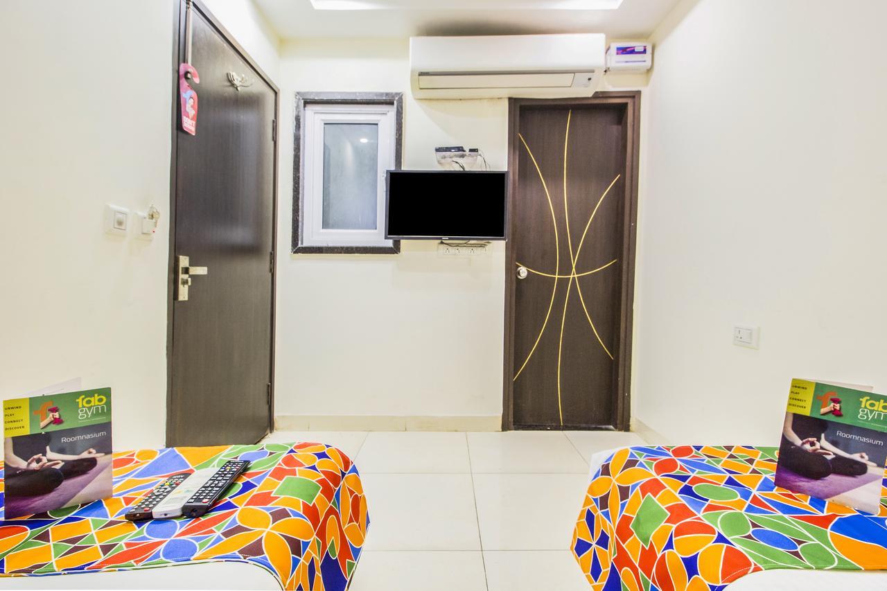 Fabexpress Le Continental Paharganj New Delhi Hotel Екстериор снимка
