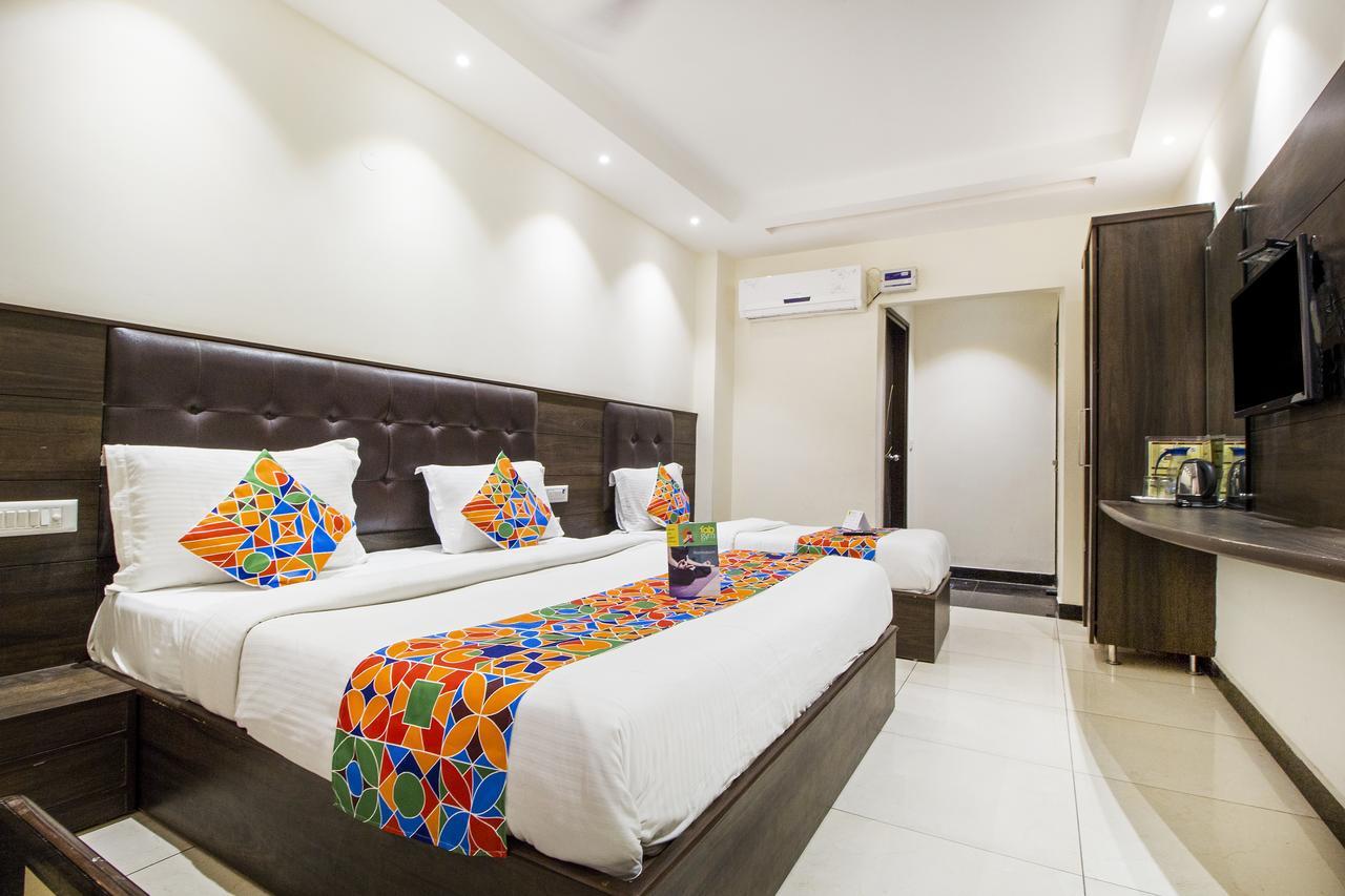 Fabexpress Le Continental Paharganj New Delhi Hotel Екстериор снимка