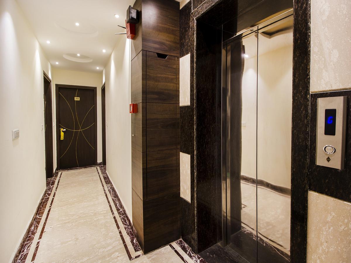 Fabexpress Le Continental Paharganj New Delhi Hotel Екстериор снимка