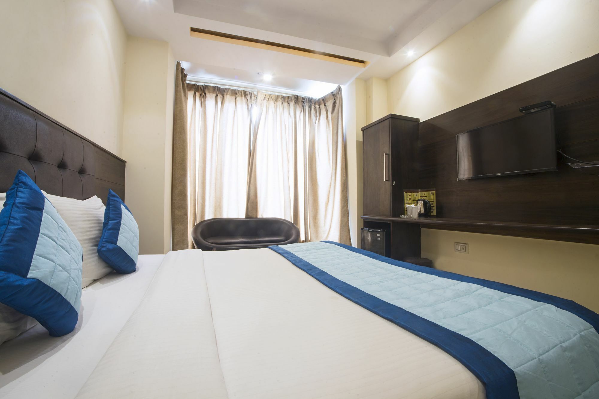 Fabexpress Le Continental Paharganj New Delhi Hotel Екстериор снимка
